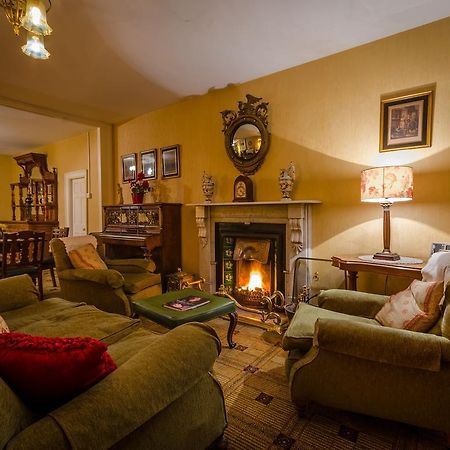 Meath Arms Country Inn Aughrim Exterior foto